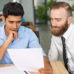 Faktura od vatowca dla nievatowca: Definicja i Zasady Wystawiania