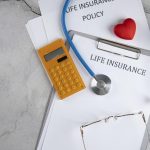 Czy kuroniówka wlicza się do emerytury i jak wpływa na świadczenia