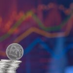 Co z pieniędzmi z OFE po przejściu na emeryturę – zasady i opcje wypłaty