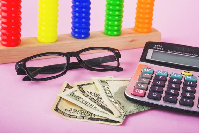 Podatek od nagród w pracy – zasady obliczania i przykłady