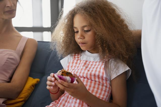 Darowizna dla siostrzenicy podatek – co warto znać przed przekazaniem