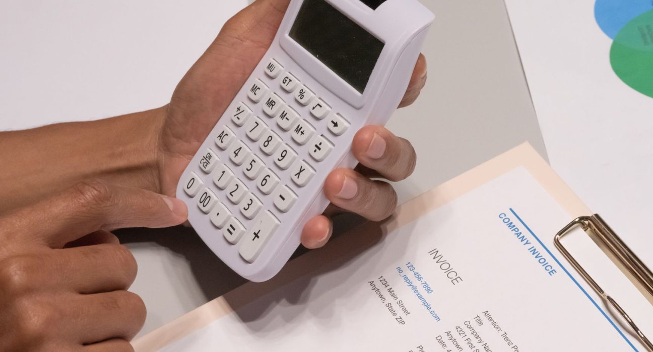 Faktura ustrukturyzowana: czym różni się od PDF-a wysłanego mailem
